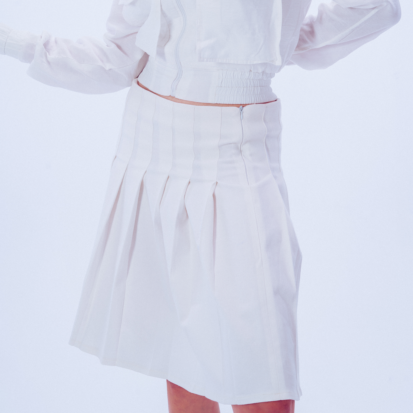 Signature Mini White Pleated Skirt